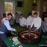 FUN CASINOS CROUPIER WITH ROULETTE